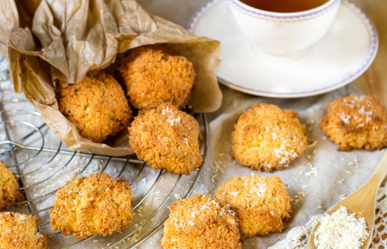 Chewy Coconut Cookies